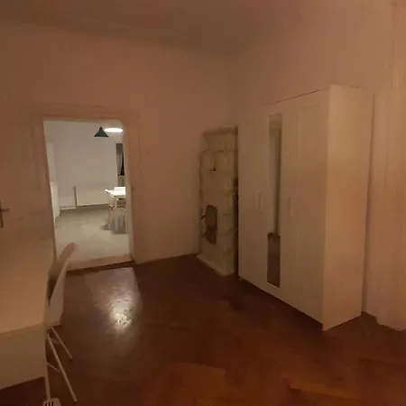Apartment Siren In Center *